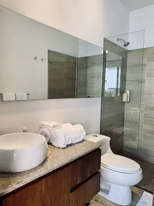 Çatı Katı (Loft), 1 Büyük (Queen) Boy Yatak ve Çekyat, Teras (Apt. #201)