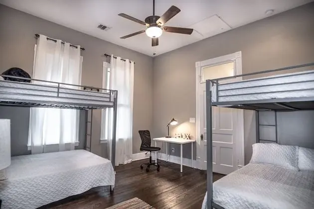 Ev (2 Bedrooms)