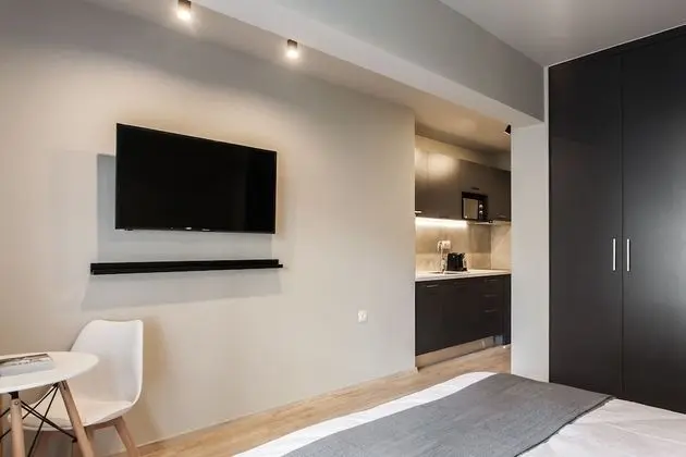 City Tek Büyük Yataklı Oda