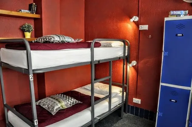 Ortak Ranzalı Oda, Karma Ranzalı Oda (One bed in 6 people bedroom)