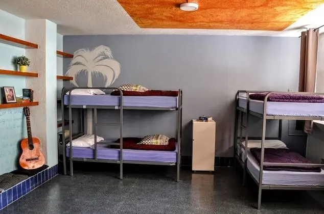 Ortak Ranzalı Oda, Karma Ranzalı Oda (One bed in 8 people bedroom)