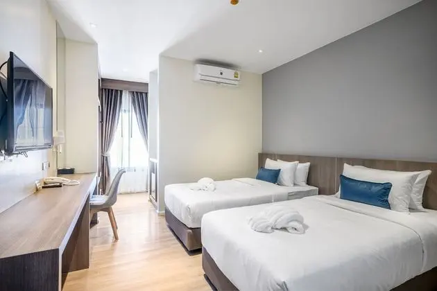 Standard Twin Room