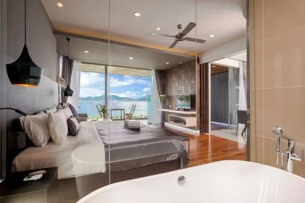 Seaview Pool Suite