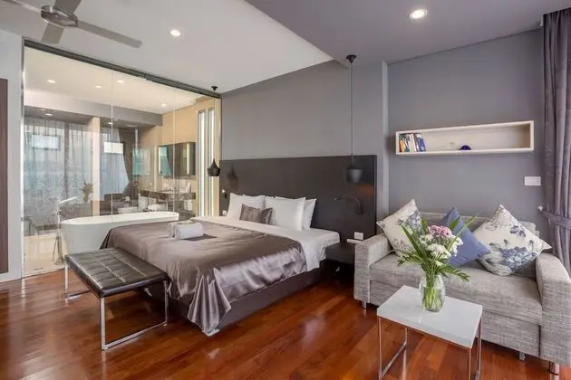 Seaview Pool Suite