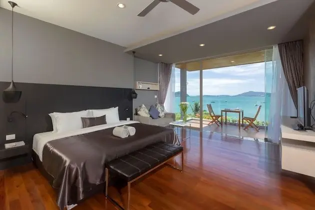 Seaview Pool Suite