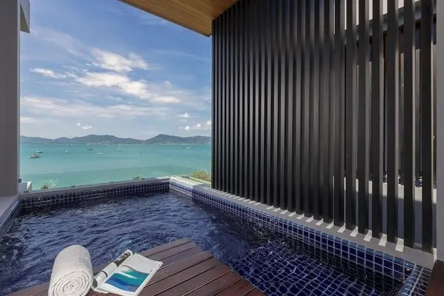 Seaview Pool Suite