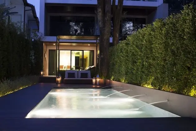 Pool Suite