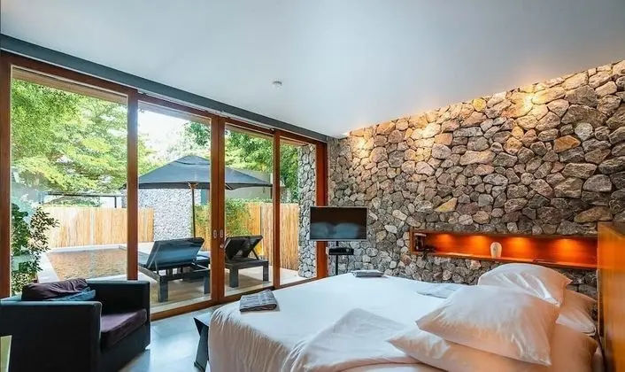 Deluxe Pool Villa