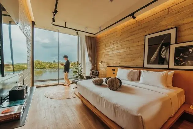 1 Bedroom Fallingwater Pool Villa