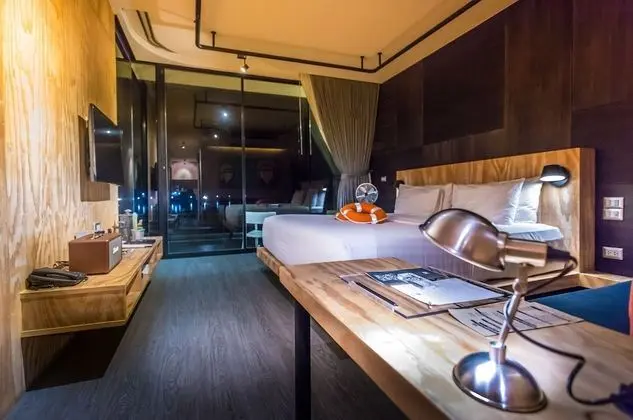 XFloat Cabin