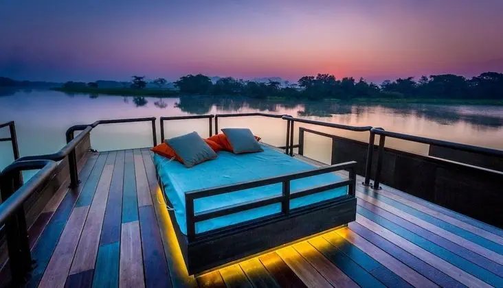 XFloat Cabin