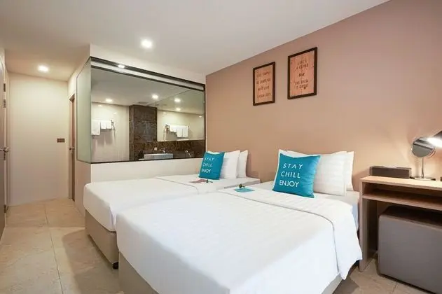 One Bedroom Suite with Bath Tub