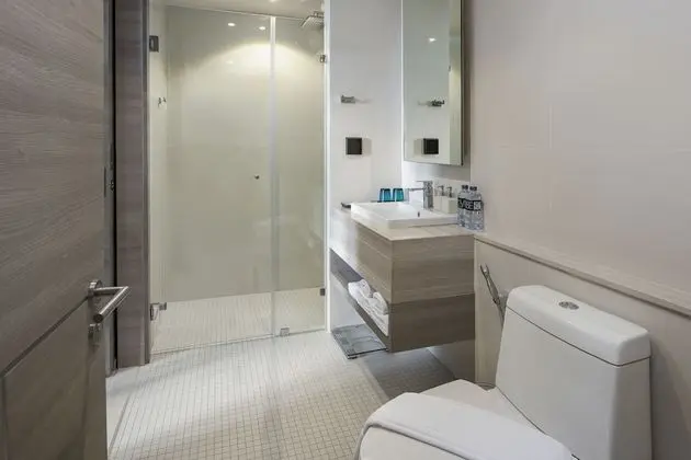 One Bedroom Deluxe Seaview Double
