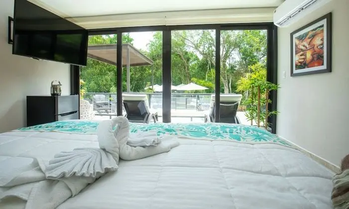 Deluxe Tek Büyük veya İki Ayrı Yataklı Oda, 1 Yatak Odası, Balkon, Bahçe Manzaralı