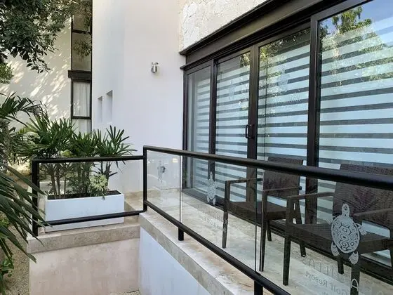 Deluxe Tek Büyük veya İki Ayrı Yataklı Oda, 1 Yatak Odası, Balkon, Bahçe Manzaralı