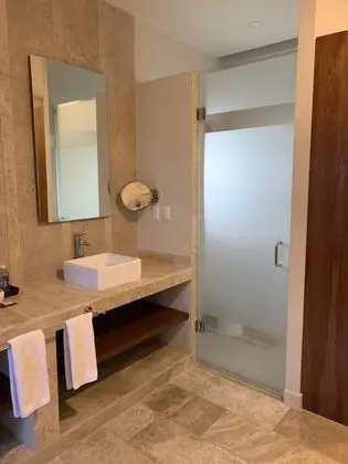 Deluxe Tek Büyük veya İki Ayrı Yataklı Oda, 1 Yatak Odası, Balkon, Bahçe Manzaralı