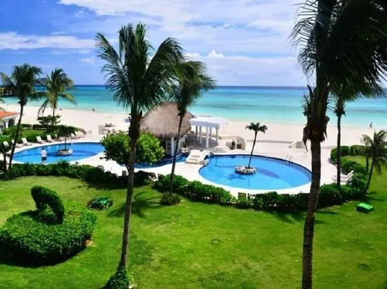 3 Bedrooms Apartment, Oceanview