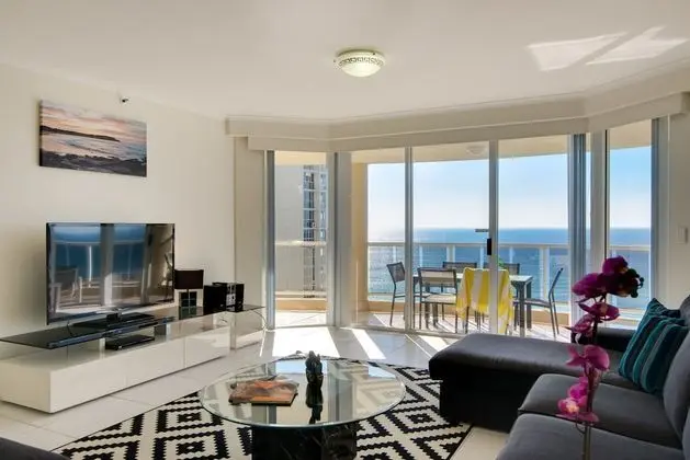 Two Bedroom Ocean-View Apartment