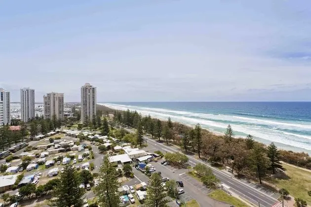 Two Bedroom Ocean-View Apartment