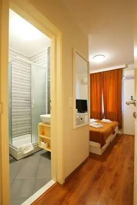City Tek Büyük veya İki Ayrı Yataklı Oda