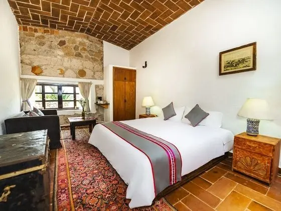 Room Traditional , King bed