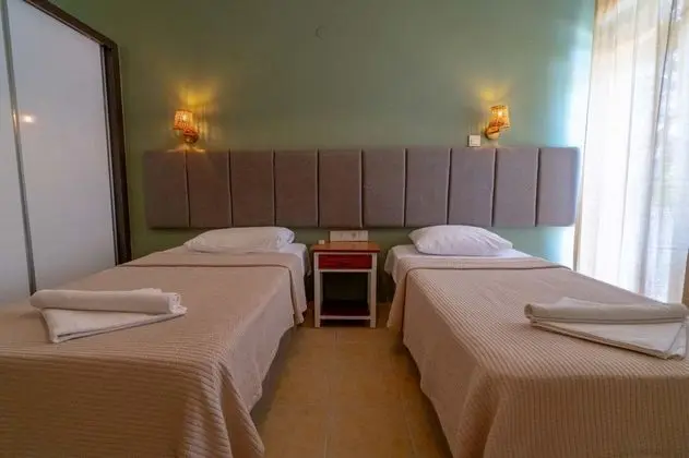 Twin, Havuz ve Bahçe Manzaralı, Balkonlu