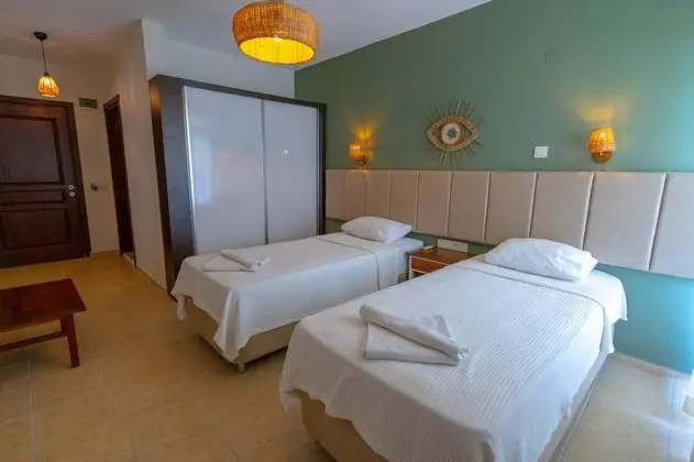 Twin, Havuz ve Bahçe Manzaralı, Balkonlu