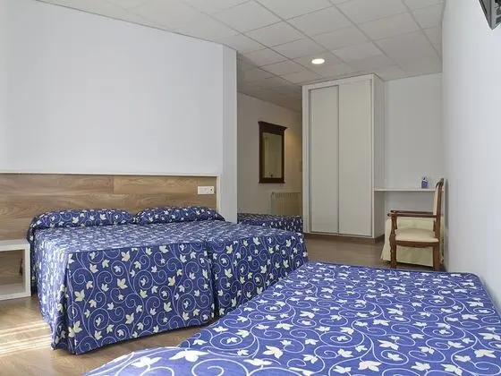 Family İki Ayrı Yataklı Oda (With Extra Bed)