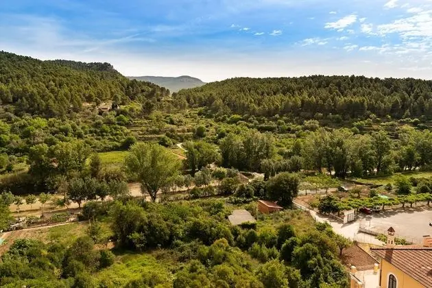 Tek Büyük veya İki Ayrı Yataklı Oda, Nehir Manzaralı