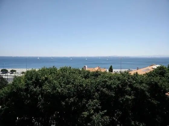 Stüdyo, Nehir Manzaralı