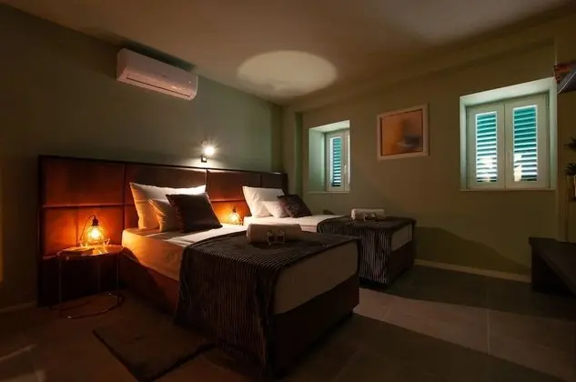 Deluxe Studio, 1 Bedroom...