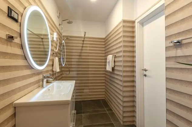 Deluxe Studio, 1 Bedroom...