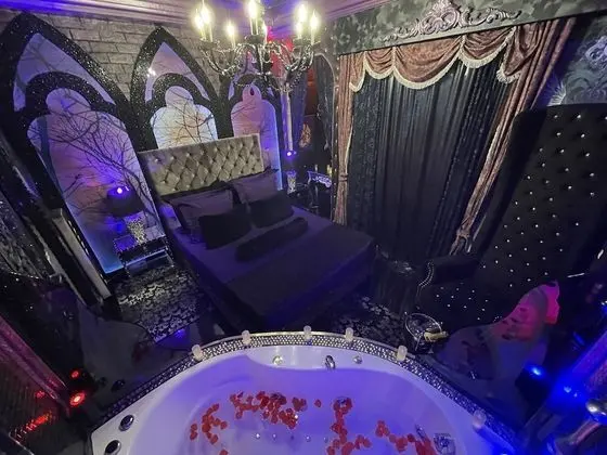 Luxury Tek Büyük Yataklı Oda