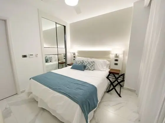 Exclusive Apart Daire, 2 Yatak Odası, Balkon, Havuz Manzaralı