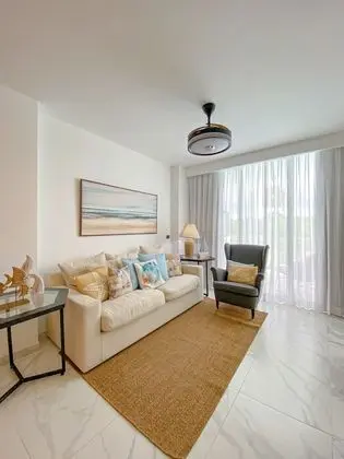 Exclusive Apart Daire, 2 Yatak Odası, Balkon, Havuz Manzaralı