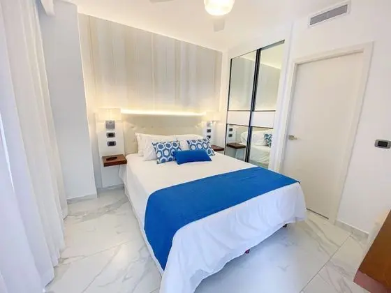 Exclusive Apart Daire, 2 Yatak Odası, Balkon, Havuz Manzaralı