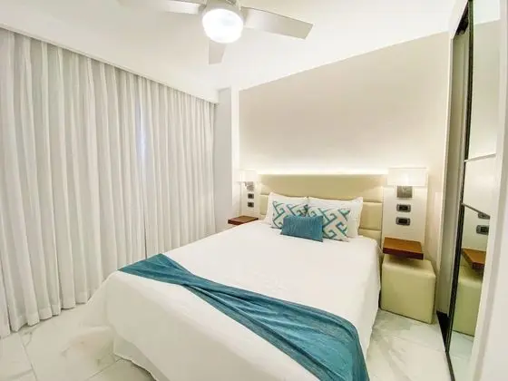 Exclusive Apart Daire, 2 Yatak Odası, Balkon, Havuz Manzaralı