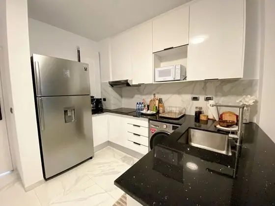 Exclusive Apart Daire, 2 Yatak Odası, Balkon, Havuz Manzaralı