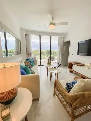 Exclusive Apart Daire, 2 Yatak Odası, Balkon, Havuz Manzaralı