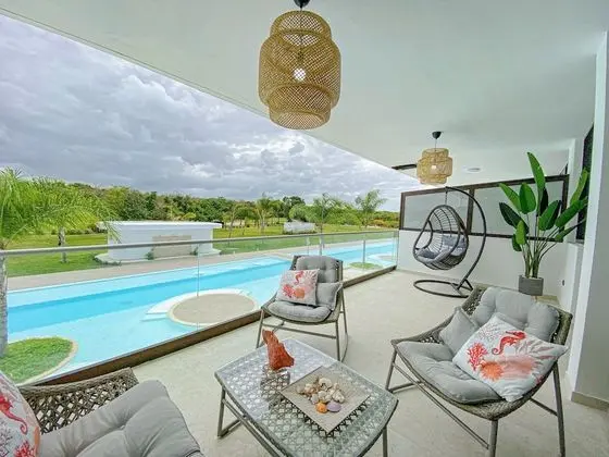 Exclusive Apart Daire, 2 Yatak Odası, Balkon, Havuz Manzaralı