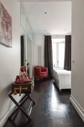 Basic Tek Büyük Yataklı Oda