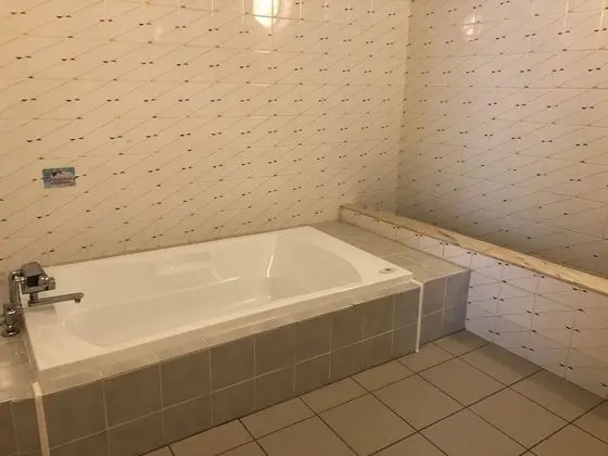 İki Ayrı Yataklı Oda, Sigara İçilebilir (with Smaller Bathroom)