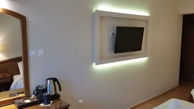 Comfort Tek Büyük Yataklı Oda