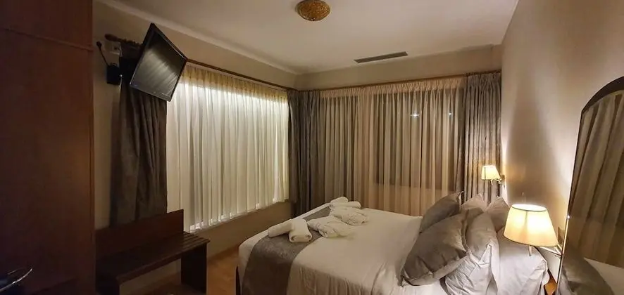 Panoramic Tek Büyük Yataklı Oda (Olympus View)