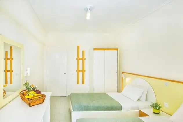 Family Oda, Havuz Manzaralı