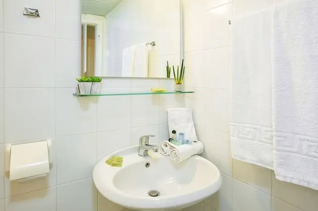 Family Oda, Havuz Manzaralı