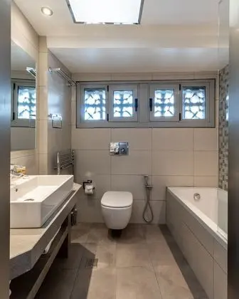 Superior Tek Büyük veya İki Ayrı Yataklı Oda