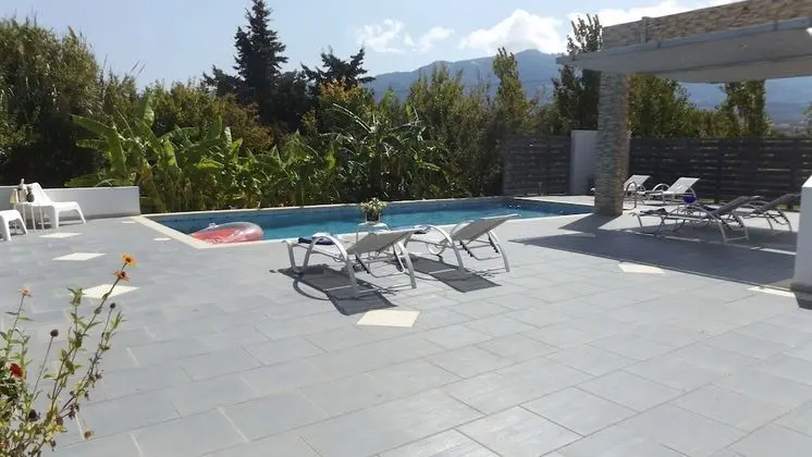Villa, 5 Yatak Odası, Şömine