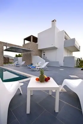 Villa, 5 Yatak Odası, Şömine