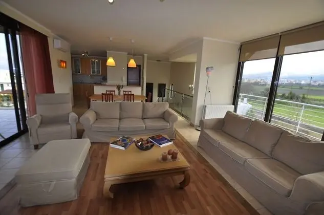 Villa, 5 Yatak Odası, Şömine